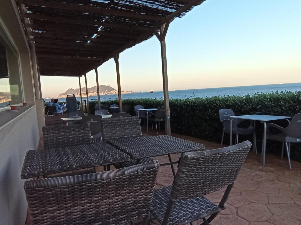 Punta Carnero Hostal Algeciras Bagian luar foto