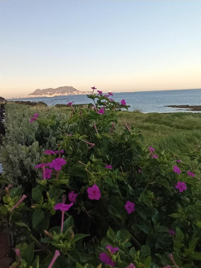 Punta Carnero Hostal Algeciras Bagian luar foto