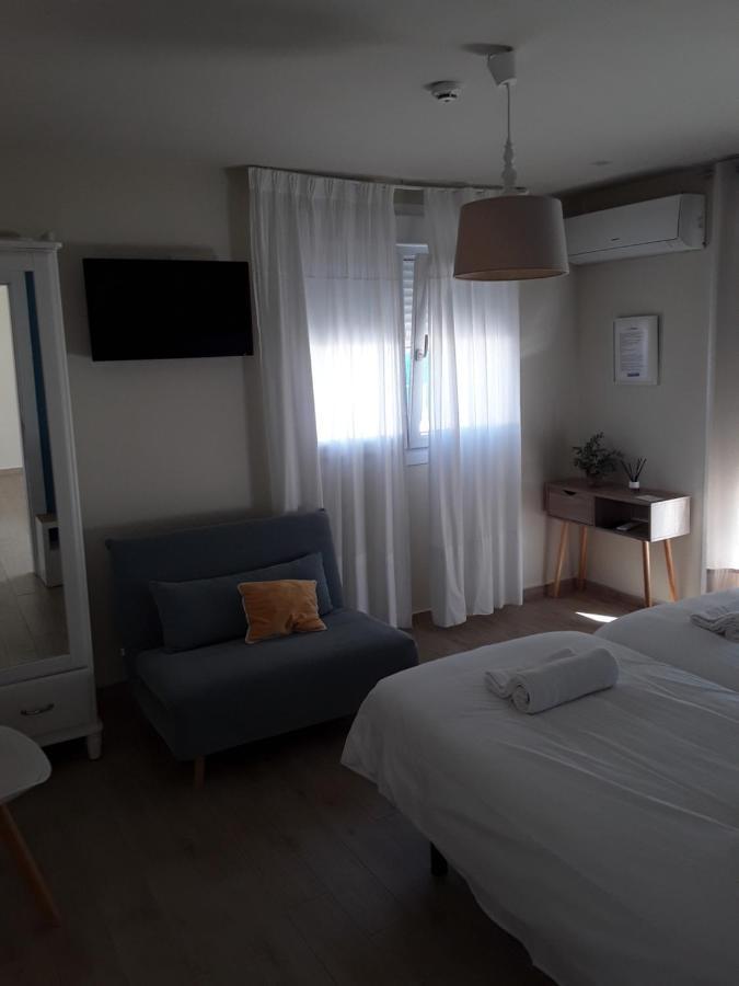 Punta Carnero Hostal Algeciras Bagian luar foto