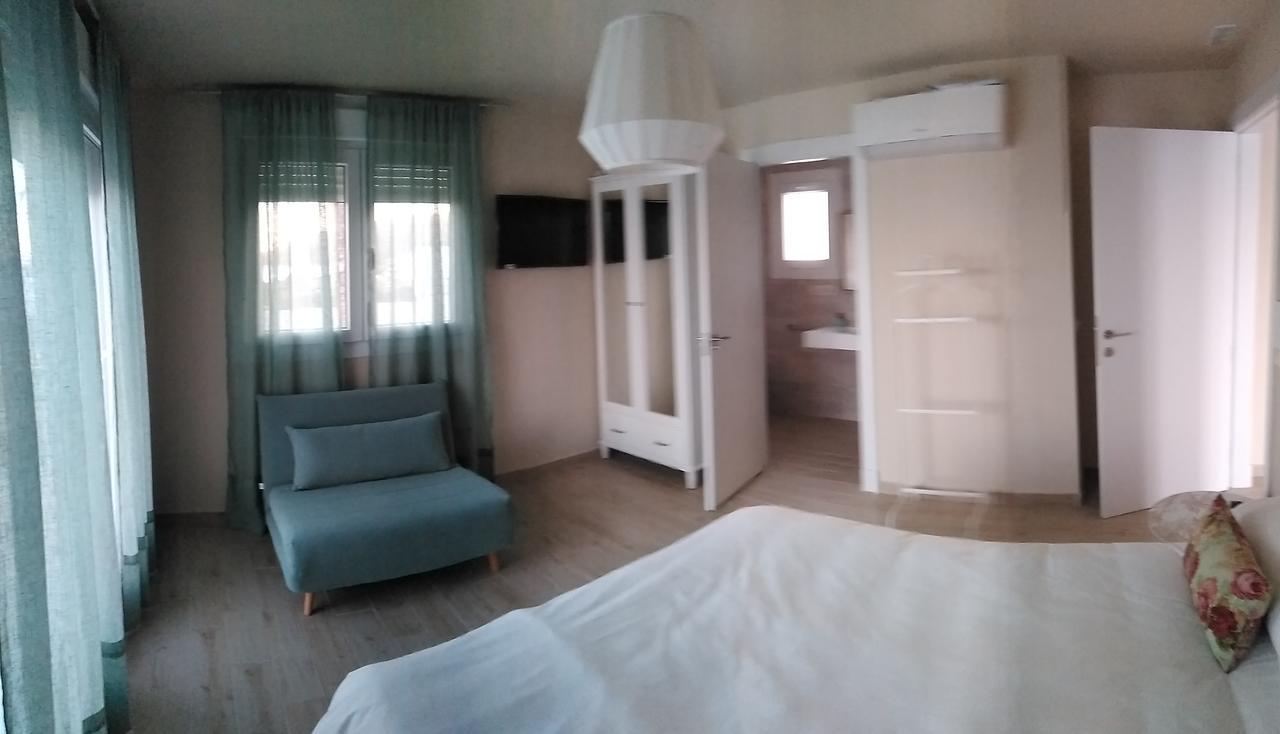 Punta Carnero Hostal Algeciras Bagian luar foto