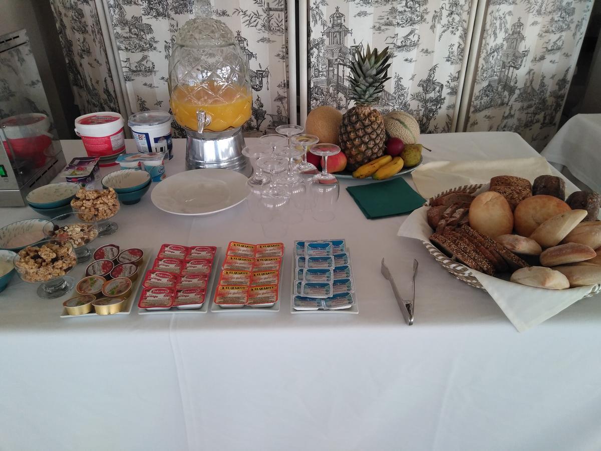 Punta Carnero Hostal Algeciras Bagian luar foto