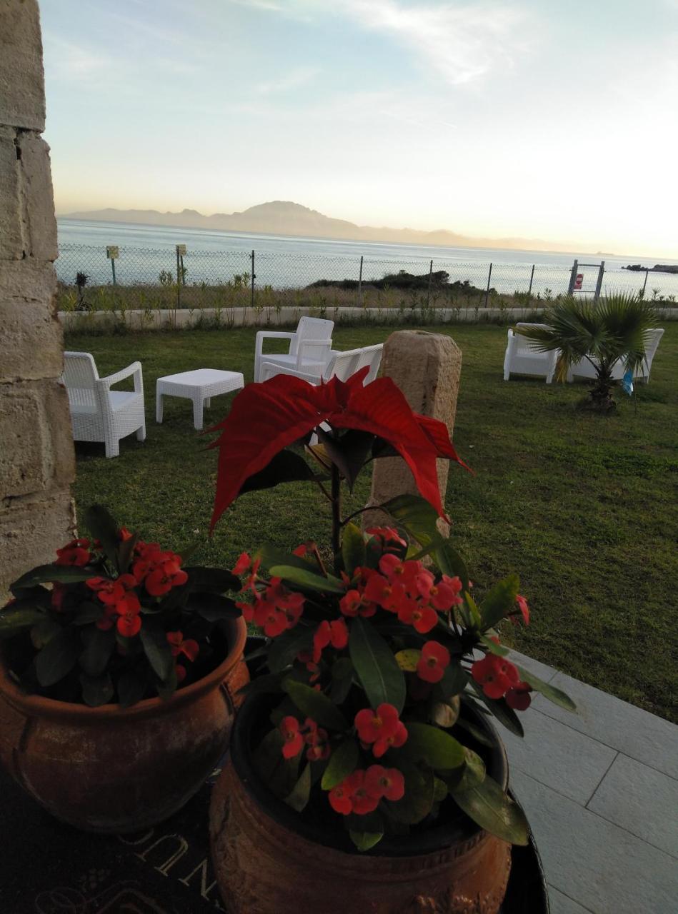 Punta Carnero Hostal Algeciras Bagian luar foto